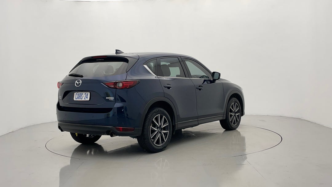 Right Back Diagonal (45- Degree) View