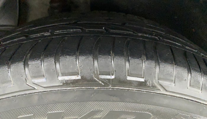 2018 Hyundai Creta SX AT 1.6 DIESEL, Diesel, Automatic, 91,017 km, Right Rear Tyre Tread