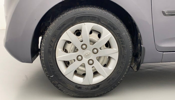 2017 Hyundai Eon MAGNA PLUS, Petrol, Manual, 30,484 km, Left Front Wheel