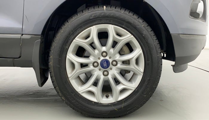 2015 Ford Ecosport TITANIUM 1.0L ECOBOOST, Petrol, Manual, 19,143 km, Right Front Wheel