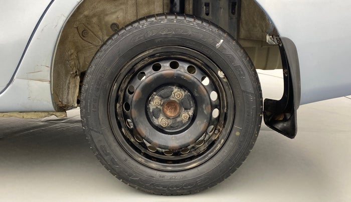 2011 Toyota Etios G, Petrol, Manual, 79,468 km, Left Rear Wheel