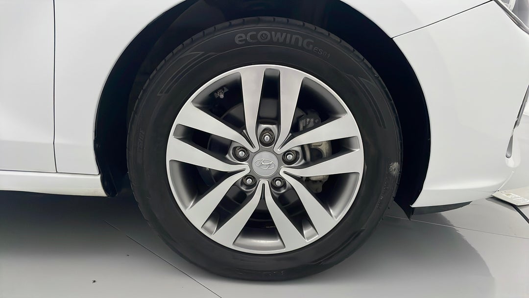 2018 Hyundai i30 Active, Automatic, 36976 km, Right Front Wheel