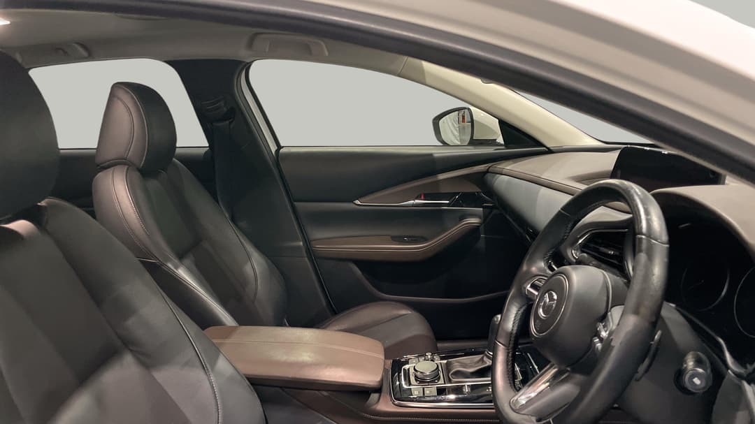 2022 Mazda CX-30 G20 Astina (FWD), Automatic, 35000 km, Right Side Front Door Cabin View