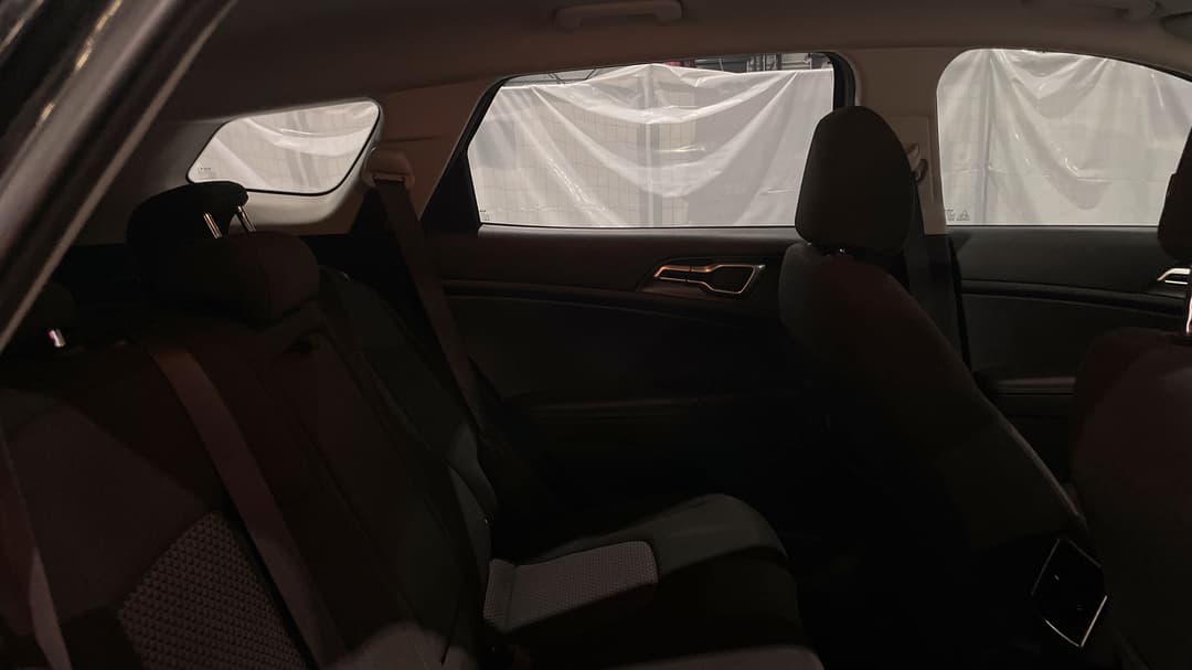 2022 Kia Sportage Sx (AWD), Automatic, 107350 km, Right Side Rear Door Cabin View