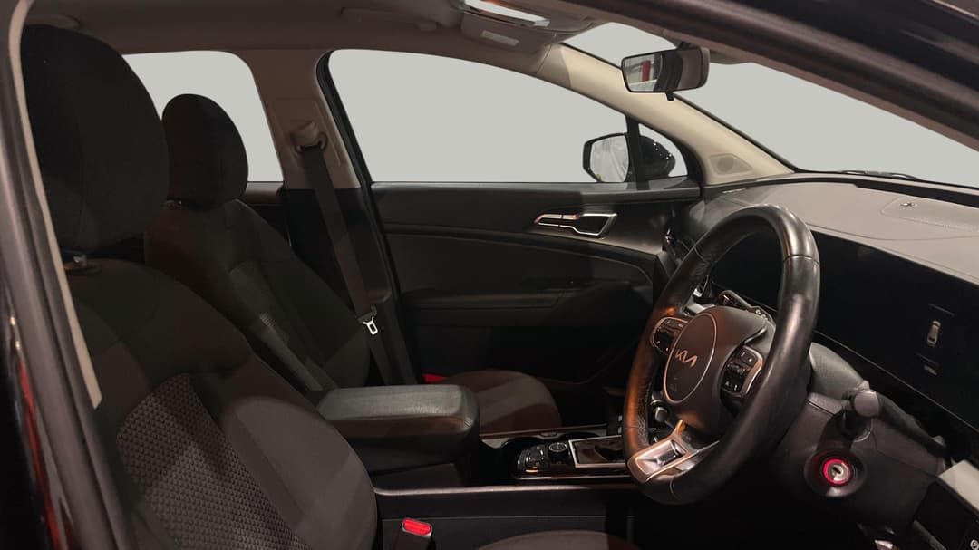 2022 Kia Sportage Sx (AWD), Automatic, 107350 km, Right Side Front Door Cabin View
