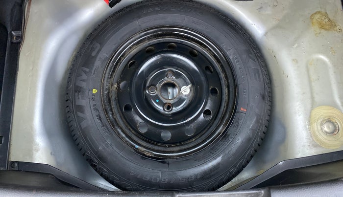 2014 Maruti Swift VXI D, Petrol, Manual, 37,144 km, Spare Tyre
