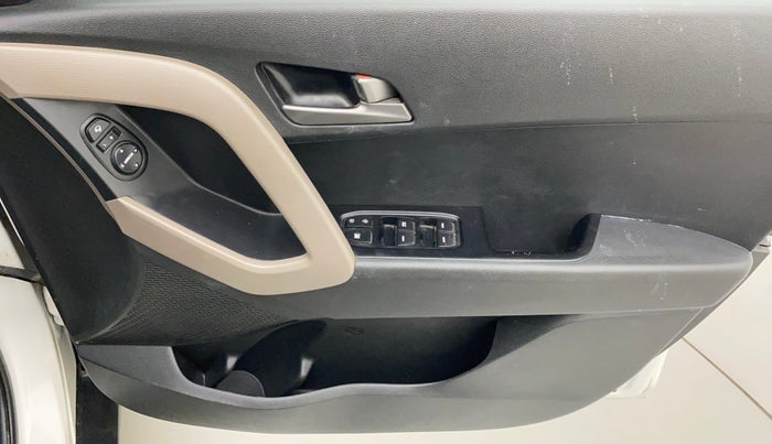 2017 Hyundai Creta SX PLUS AT 1.6 PETROL, Petrol, Automatic, 95,325 km, Driver Side Door Panels Control