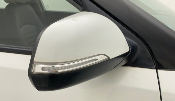 2017 Hyundai Creta SX PLUS AT 1.6 PETROL, Petrol, Automatic, 95,325 km, Right rear-view mirror - Indicator light has minor damage