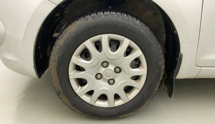 2011 Hyundai i20 MAGNA (O) 1.2, Petrol, Manual, 65,413 km, Left Front Wheel