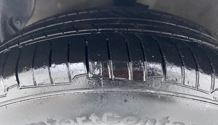 2014 Hyundai Xcent SX 1.2, Petrol, Manual, 30,593 km, Left Front Tyre Tread