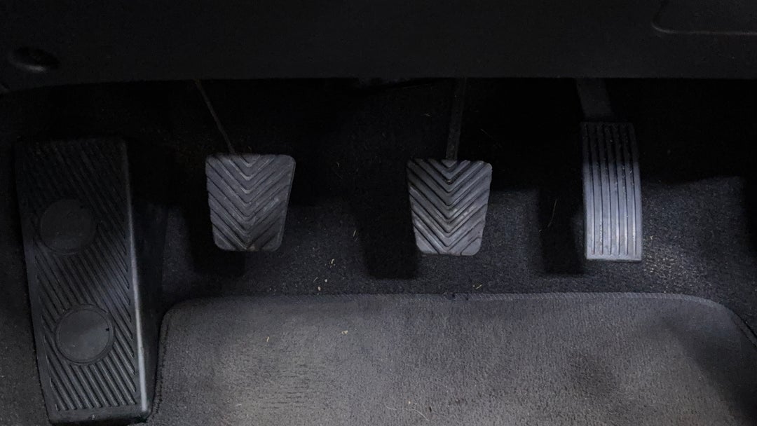 2016 Hyundai Accent Active, Manual, 99458 km, Pedals and Footmat