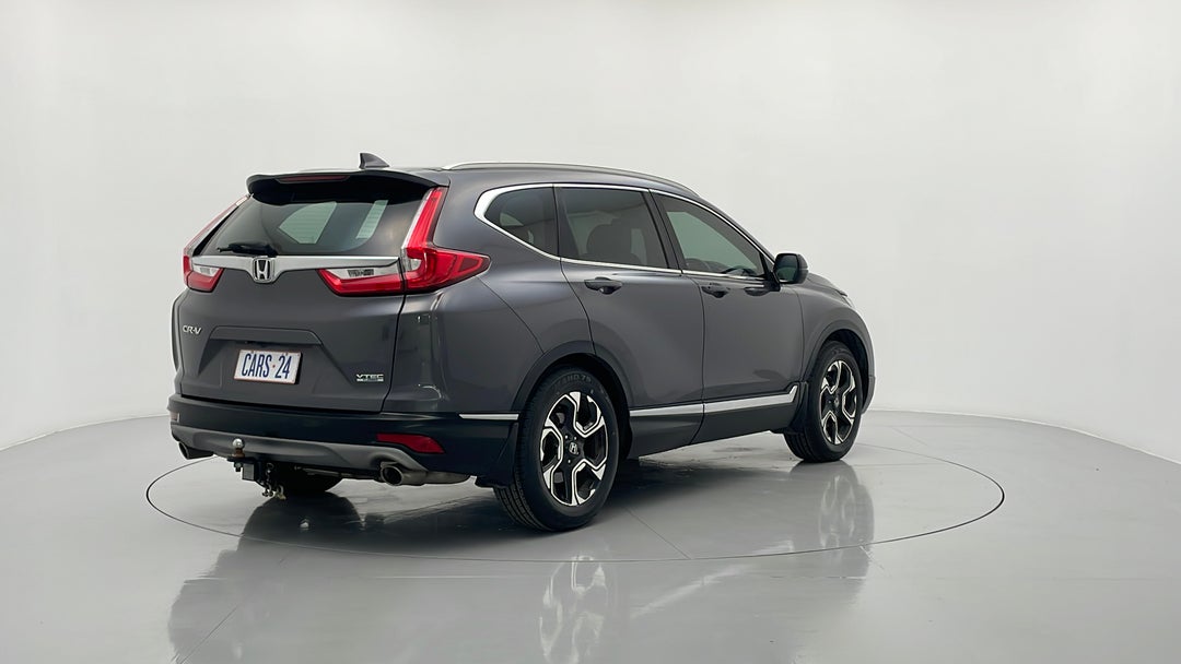 Right Back Diagonal (45- Degree) View