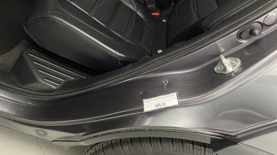 Door Sills Rear LHS Dent