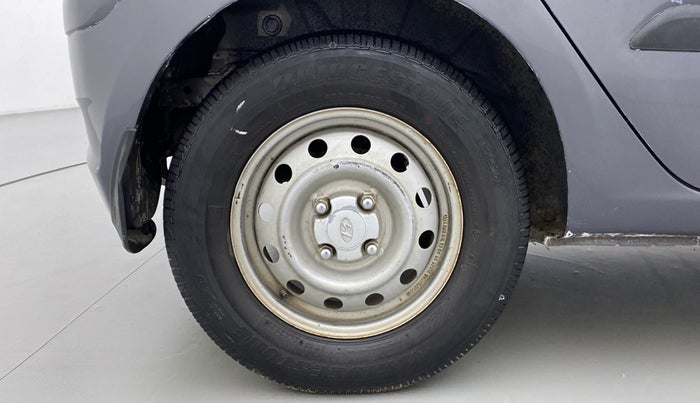 2013 Hyundai i10 MAGNA 1.1 IRDE2, Petrol, Manual, 29,963 km, Right Rear Wheel