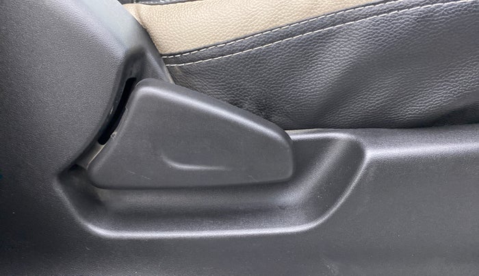 2019 Datsun Redi Go S 1.0, Petrol, Manual, 7,655 km, Driver Side Adjustment Panel