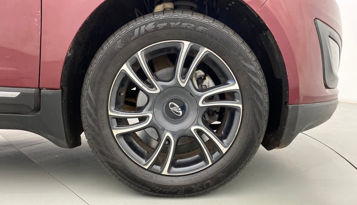 2018 Mahindra MARAZZO M8 7 STR, Diesel, Manual, 63,509 km, Right Front Wheel
