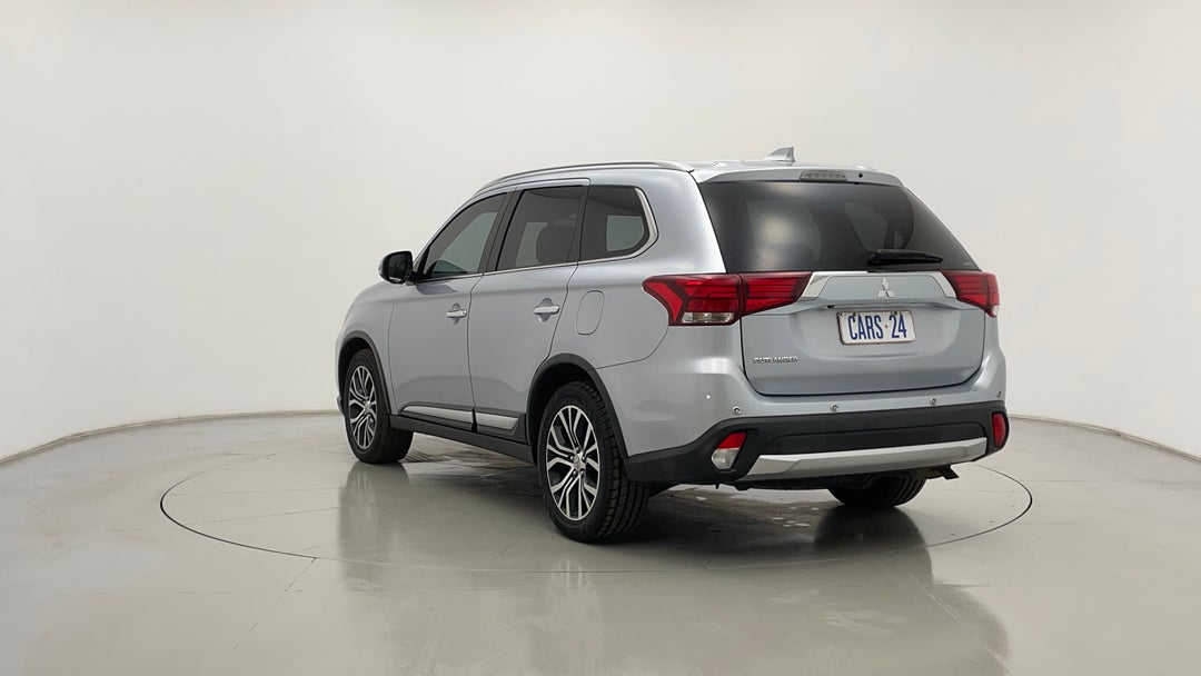 Left Back Diagonal (45- Degree) View