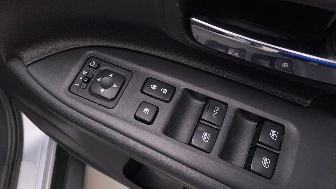 Drivers Side Door Panel Controls