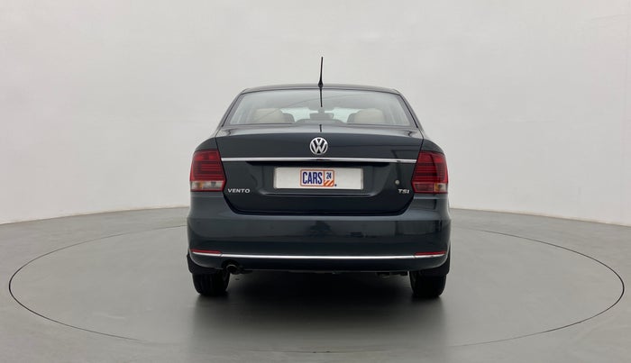 2016 Volkswagen Vento HIGHLINE PETROL AT, Petrol, Automatic, 70,662 km, Back/Rear