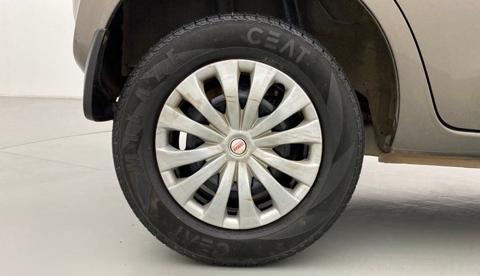 2016 Datsun Redi Go T (O), Petrol, Manual, 23,484 km, Right Rear Wheel