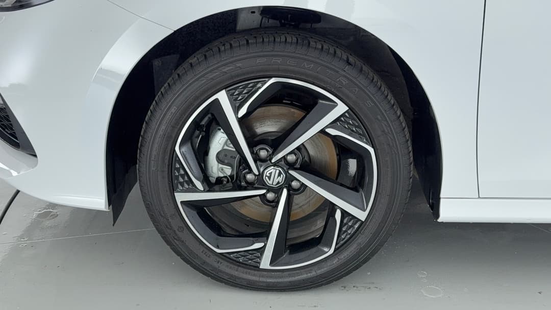2023 MG Mg5 Essence, Automatic, 11655 km, Left Front Wheel