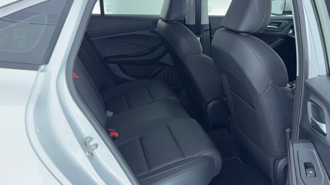 2023 MG Mg5 Essence, Automatic, 11655 km, Right Side Rear Door Cabin View