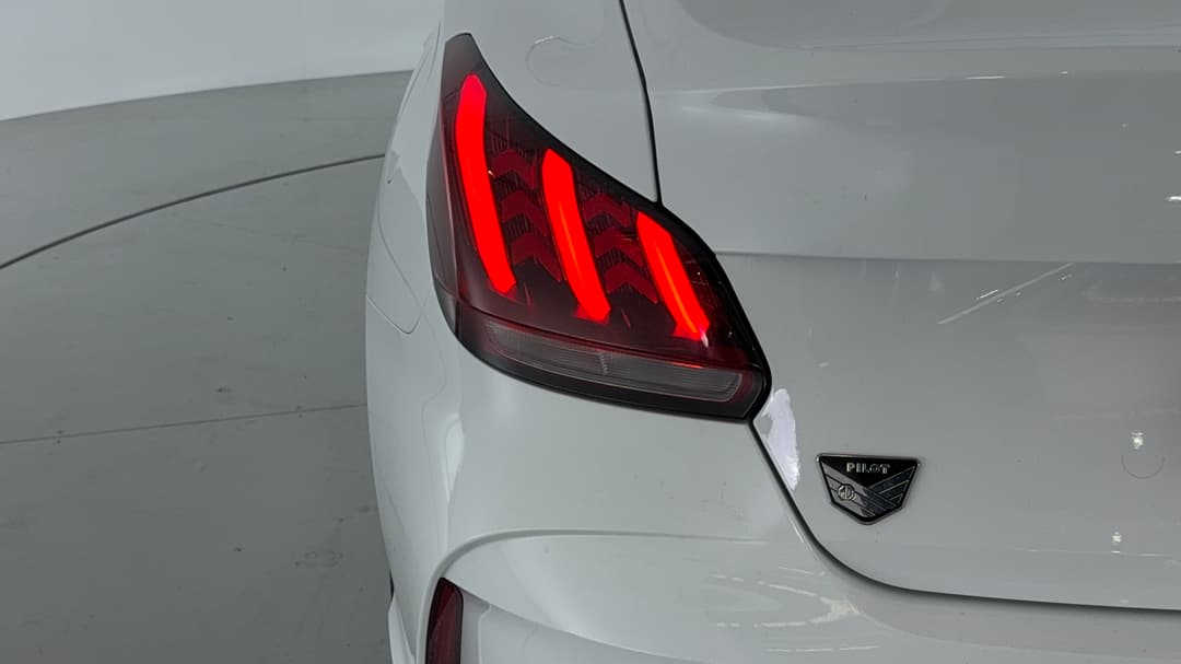 2023 MG Mg5 Essence, Automatic, 11655 km, Badge (Boot Left Side)