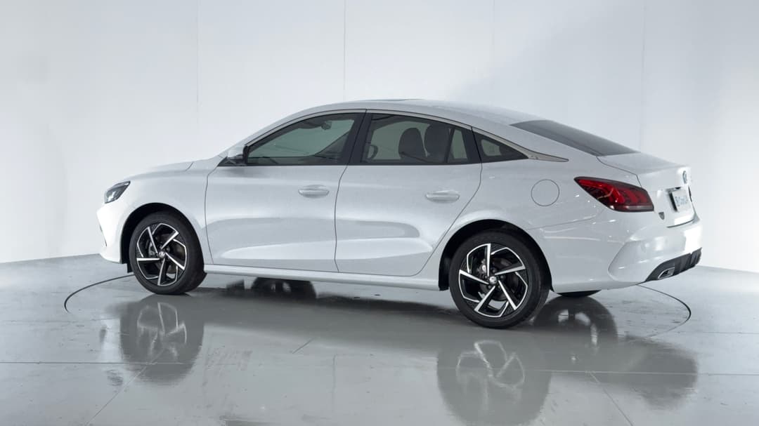 2023 MG Mg5 Essence, Automatic, 11655 km, Left Back Diagonal (45- Degree) View