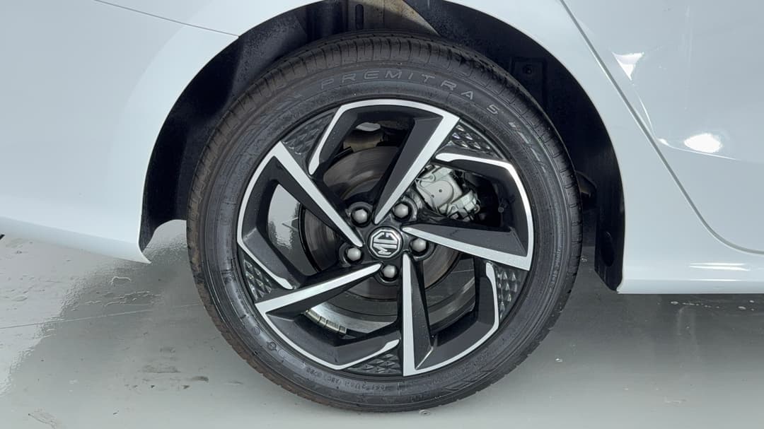 2023 MG Mg5 Essence, Automatic, 11655 km, Right Rear Wheel