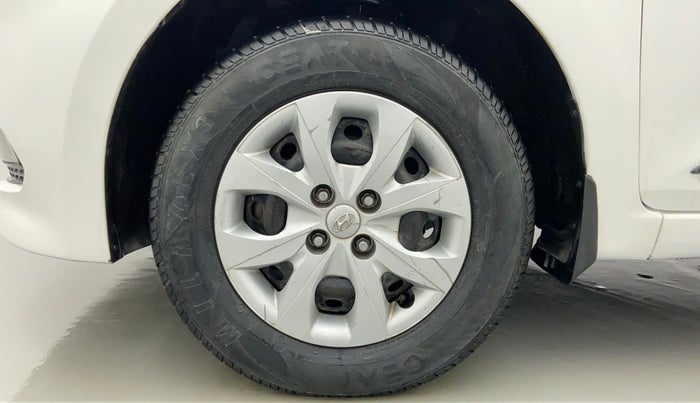 2015 Hyundai Elite i20 SPORTZ 1.2, Petrol, Manual, 69,237 km, Left Front Wheel