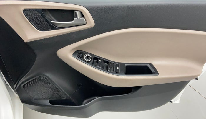 2015 Hyundai Elite i20 SPORTZ 1.2, Petrol, Manual, 69,237 km, Driver Side Door Panels Control