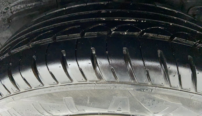 2015 Hyundai Elite i20 SPORTZ 1.2, Petrol, Manual, 69,237 km, Left Rear Tyre Tread
