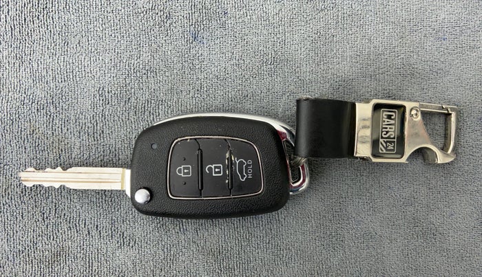 2015 Hyundai Elite i20 SPORTZ 1.2, Petrol, Manual, 69,237 km, Key Close Up