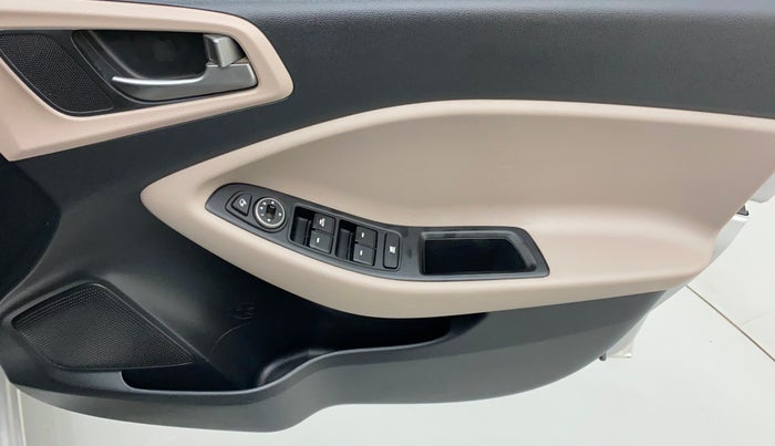 2018 Hyundai Elite i20 ASTA 1.2 (O), Petrol, Manual, 50,068 km, Driver Side Door Panels Control
