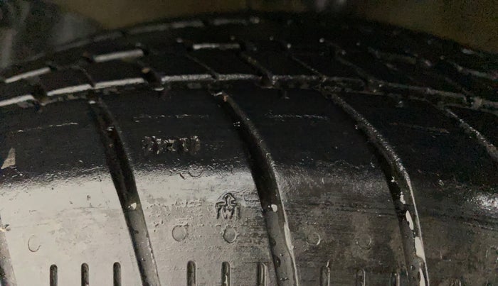 2018 Honda Brio S(O) MT, Petrol, Manual, 40,502 km, Left Front Tyre Tread