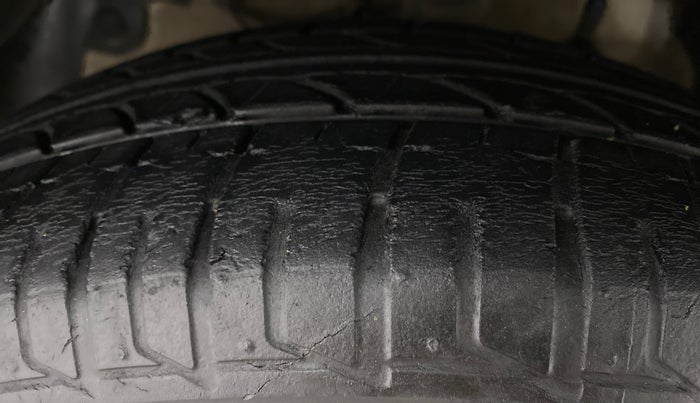 2015 Tata Zest XM PETROL, Petrol, Manual, 71,705 km, Left Front Tyre Tread