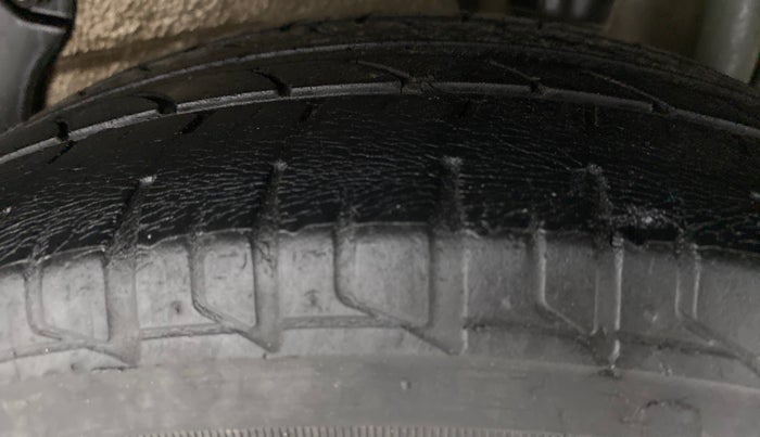 2015 Tata Zest XM PETROL, Petrol, Manual, 71,705 km, Left Rear Tyre Tread