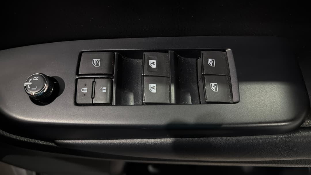 2019 Toyota Kluger Gxl (4x2), Automatic, 59107 km, Drivers Side Door Panel Controls