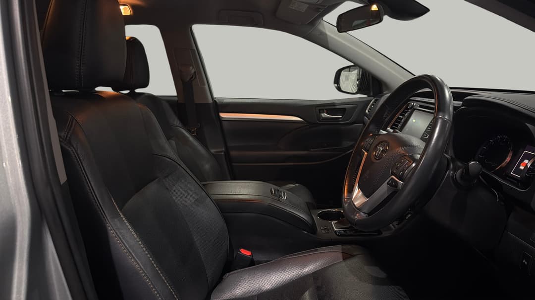 2019 Toyota Kluger Gxl (4x2), Automatic, 59107 km, Right Side Front Door Cabin View