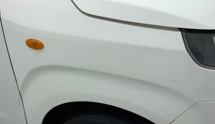 2021 Maruti New Wagon-R LXI 1.0, Petrol, Manual, 35,887 km, Right fender - Minor scratches