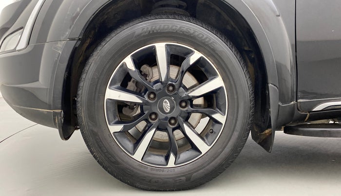 2018 Mahindra XUV500 W11 (O), Diesel, Manual, 41,028 km, Left Front Wheel