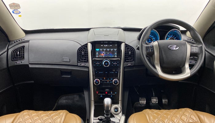 2018 Mahindra XUV500 W11 (O), Diesel, Manual, 41,028 km, Dashboard