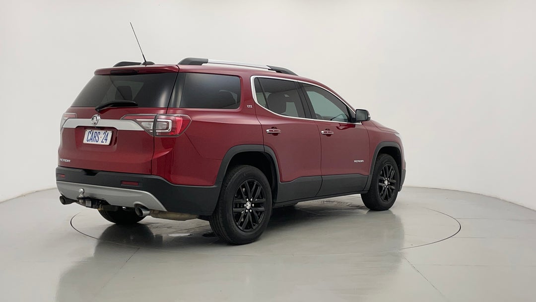 Right Back Diagonal (45- Degree) View