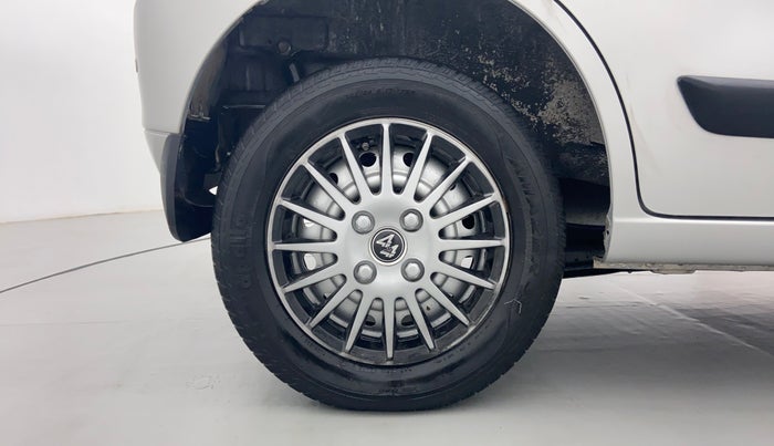 2013 Maruti Wagon R 1.0 LXI CNG, CNG, Manual, 36,469 km, Right Rear Wheel