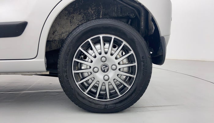 2013 Maruti Wagon R 1.0 LXI CNG, CNG, Manual, 36,469 km, Left Rear Wheel