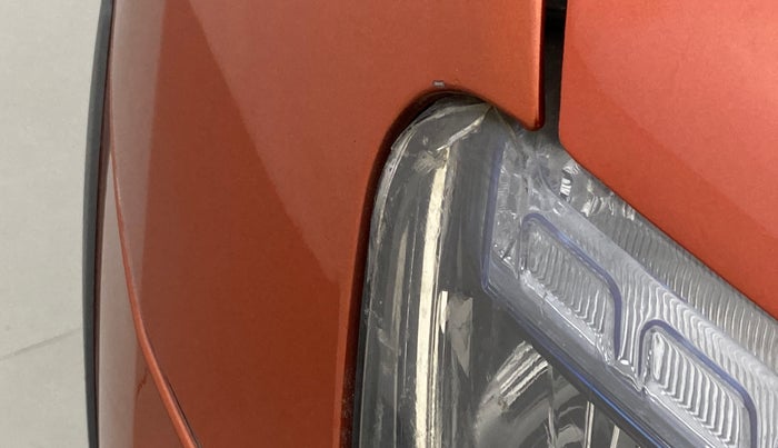 2016 Renault Duster RXZ 110 4WD, Diesel, Manual, 56,280 km, Right headlight - Minor damage