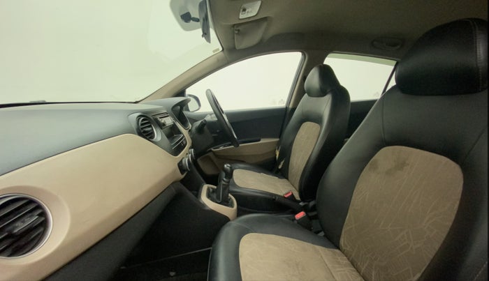 2014 Hyundai Grand i10 MAGNA 1.2 KAPPA VTVT, CNG, Manual, 72,154 km, Right Side Front Door Cabin