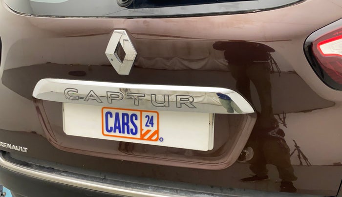 2018 Renault Captur RXT PETROL, Petrol, Manual, 35,829 km, Dicky (Boot door) - Slightly dented