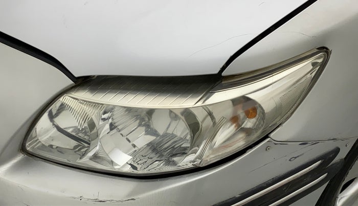 2010 Toyota Corolla Altis G PETROL, Petrol, Manual, 69,700 km, Left headlight - Minor damage