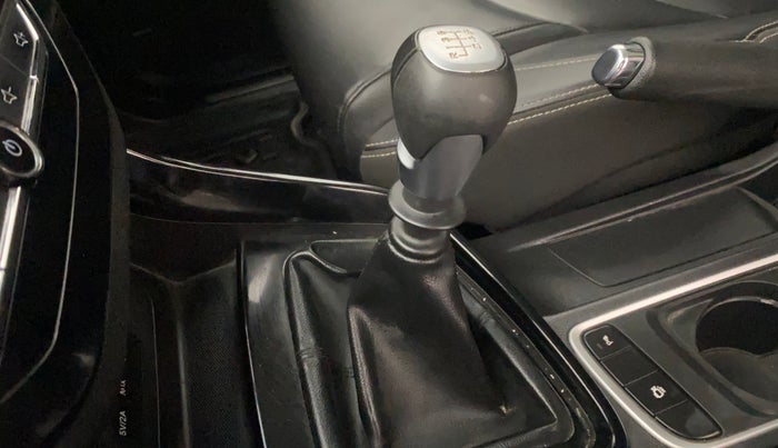 2019 MG HECTOR SHARP 2.0 DIESEL, Diesel, Manual, 96,699 km, Gear lever - Knob has minor damage